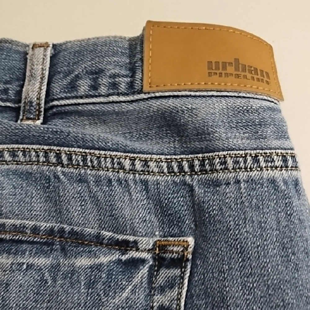 Urban Pipeline Blue Relaxed Jeans Medium Wash 40X30